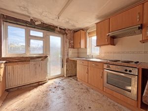 Photo 11- click for photo gallery